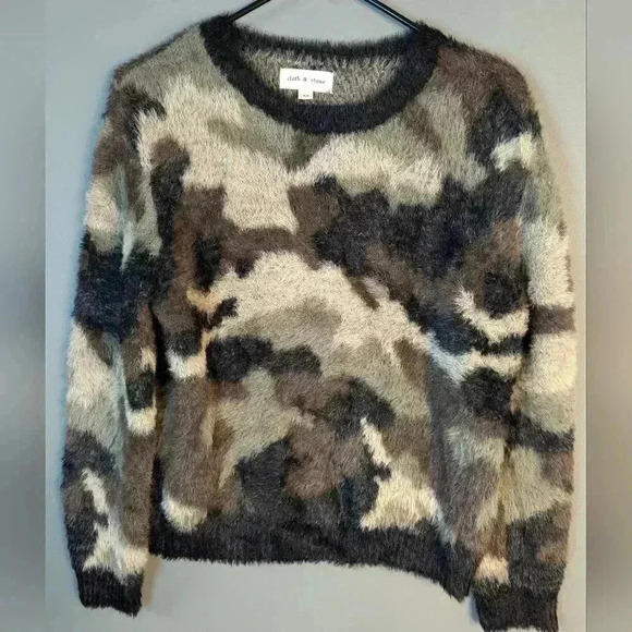 Anthropologie cloth & stone fuzzy camo sweater xs super soft and cozy - Picture 1 of 10
